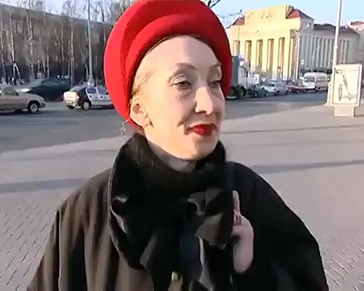 Референс 8 — Женщина в красном берете
